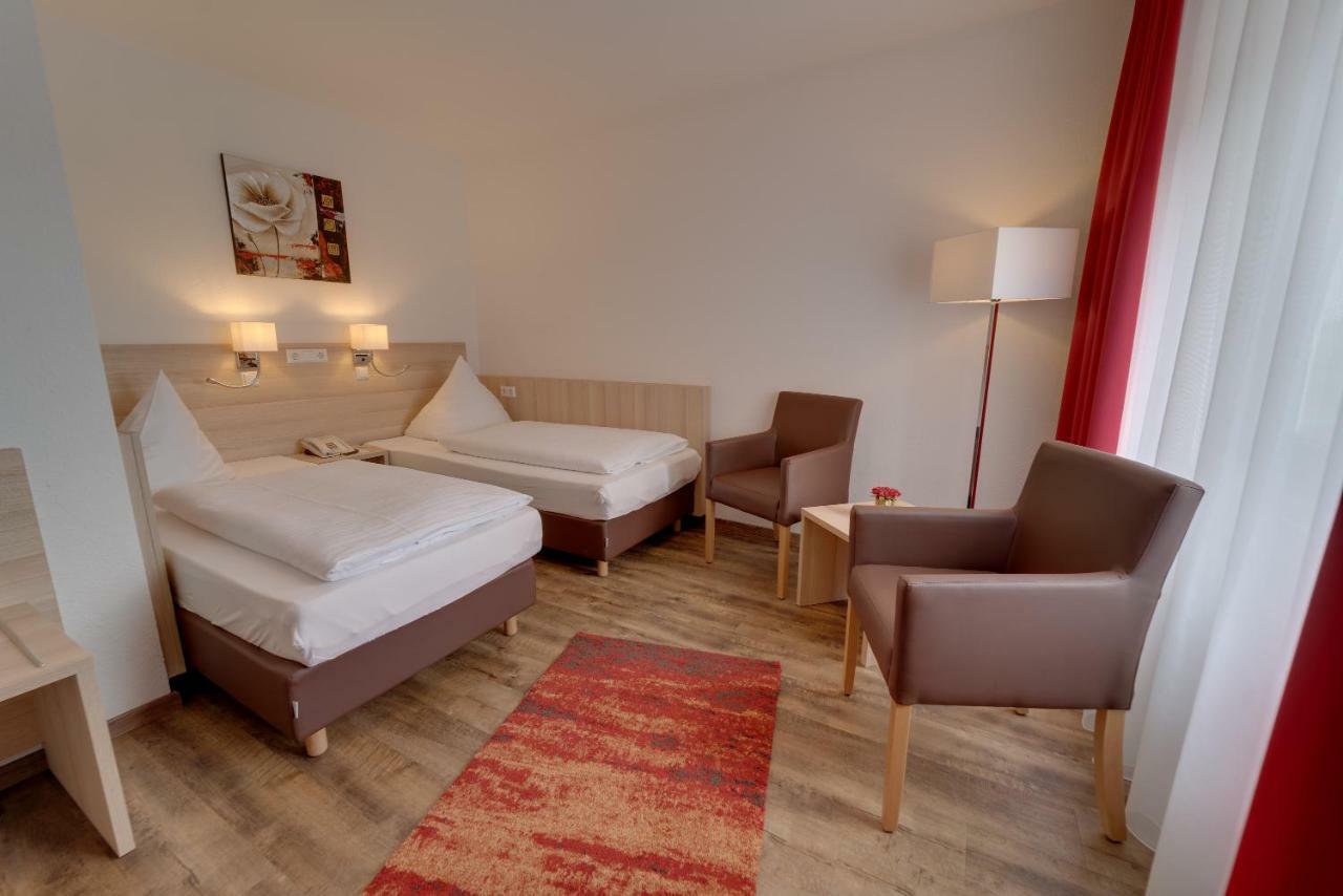 Hotel Waldparkstube Bad Schonborn Buitenkant foto